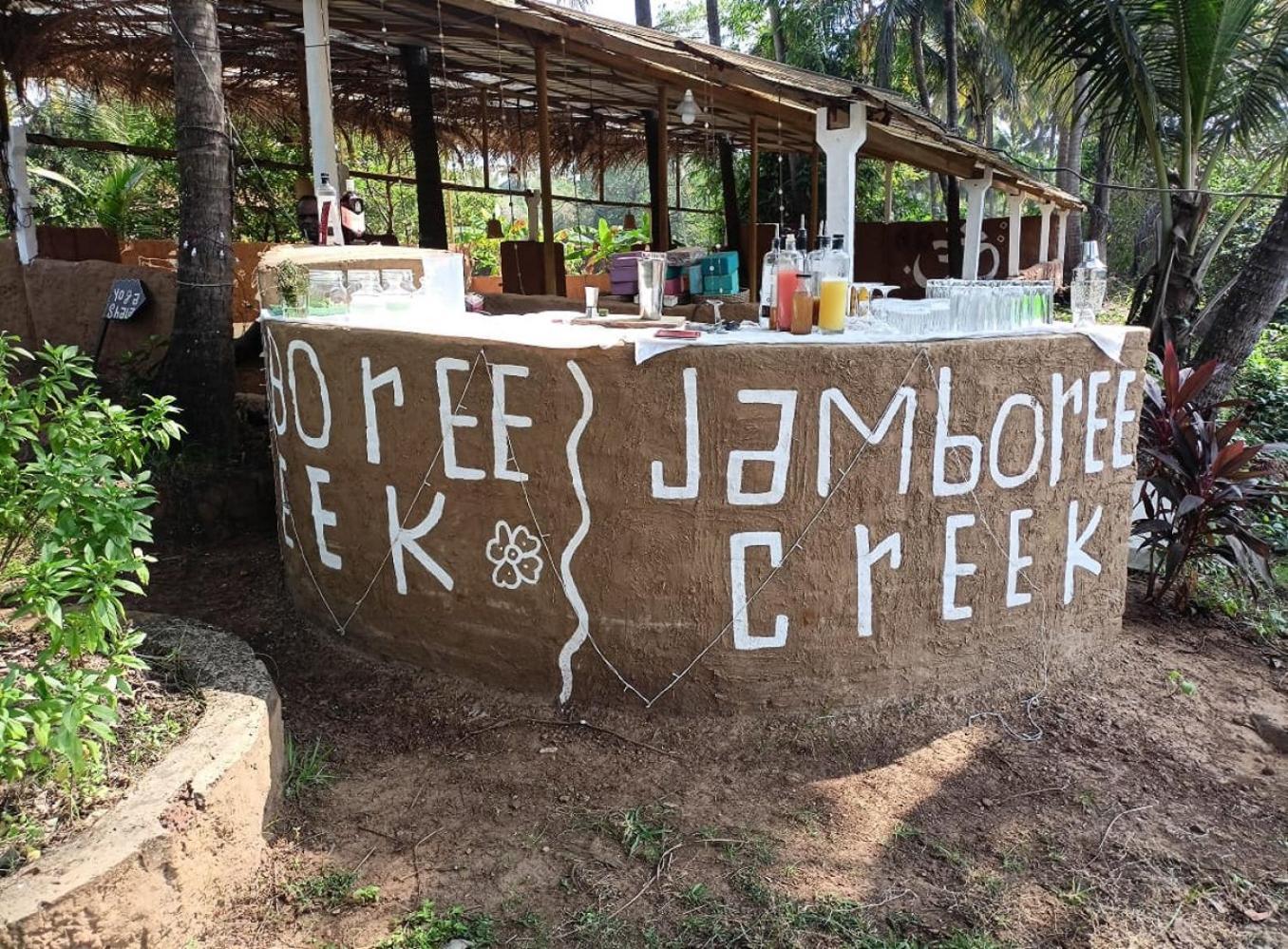 Jamboree Creek Yoga Мандрем Екстер'єр фото